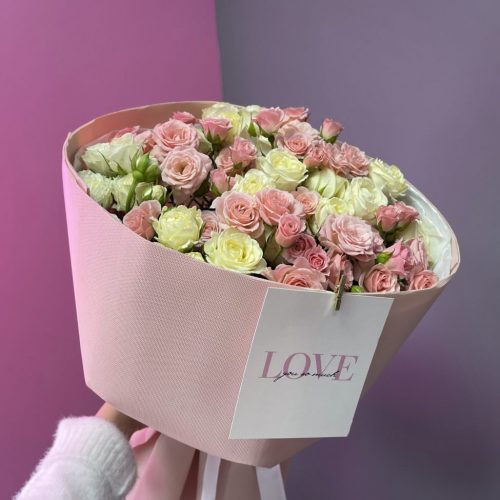 Букет роз "Монреаль"