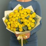 Розы желтые