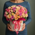 Розы сиреневые